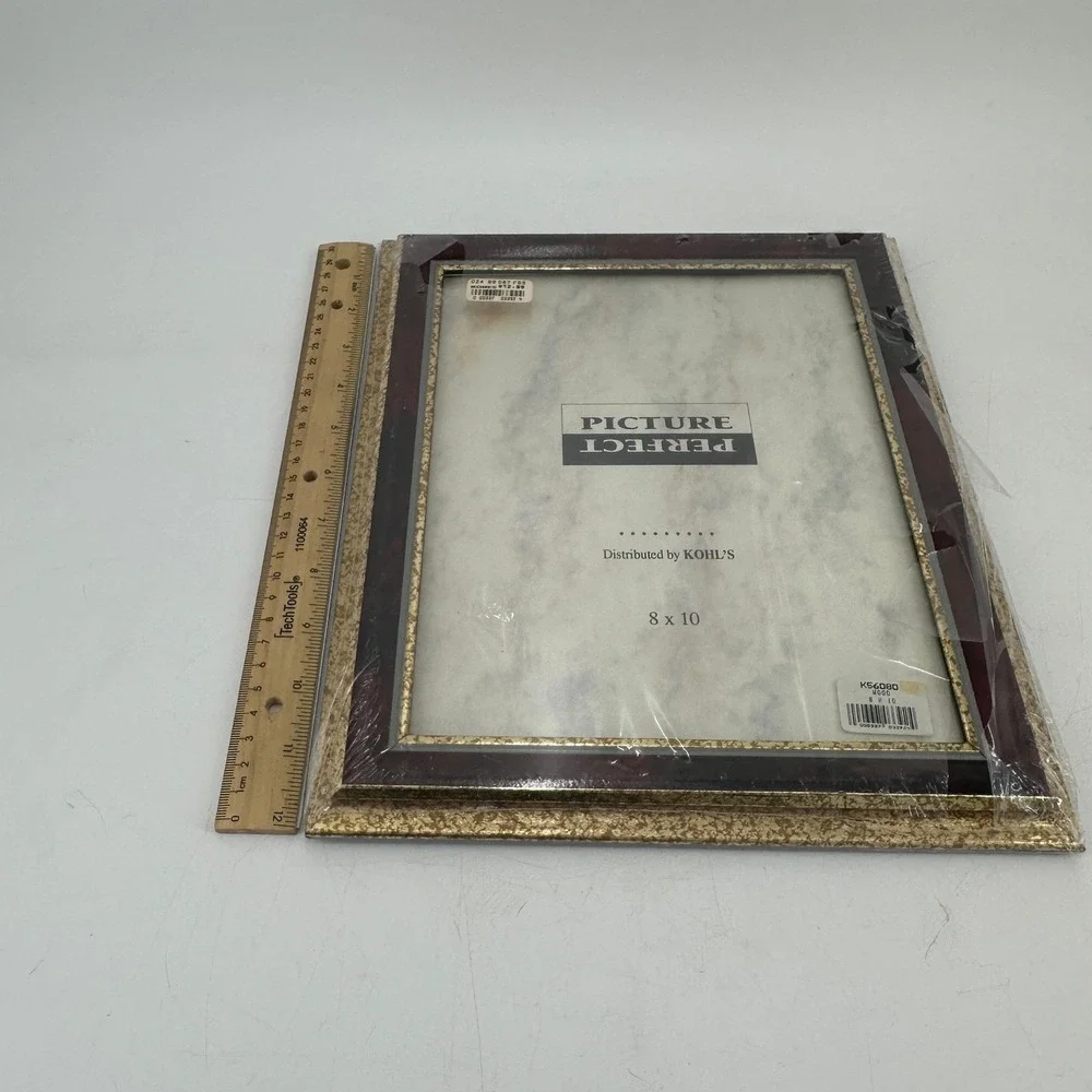 Fetco Picture Perfect 8x10 Photo Frame Burgundy Marble Gold Textured KS6080